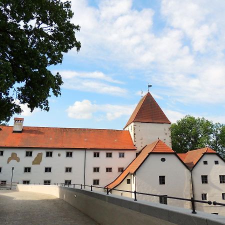 Gaestehaus Maelzerei Auf Schloss Neuburg Am Inn Экстерьер фото